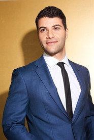 Daniel Peera as Carter in The Fringes 2018