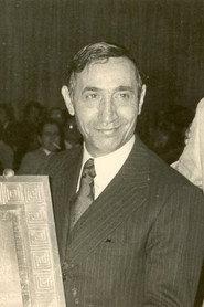 Fofó (Alonso Aragón Bermúdez) as El mismo in Los padrinos 1973