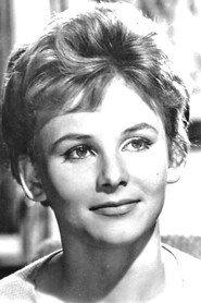Gyöngyi Polónyi as Juli Kéri in Don't Keep Off the Grass 1960