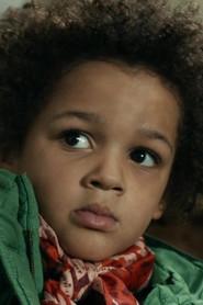 Mathis Touré as Lucas in 10 jours en or 2012