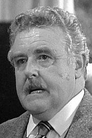 Gordon Salkilld as Father in Ties 1982