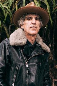 Mikel Erentxun as Himself in Paco Loco: viva el noise 2020