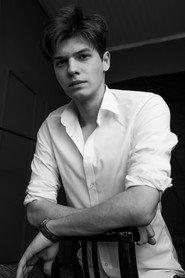 Anton Kolev as The young aristocrat in Samodiva 