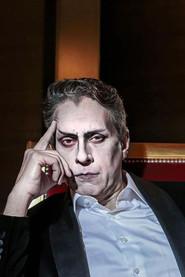 Juan Rodó as Claudio Frollo in El jorobado de Paris 2006