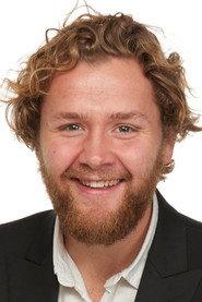 Martin Lepperød as Postmannen in Christmas on Cobbler Street 2023