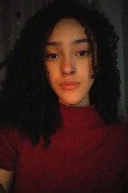 Briele Costa as Amanda in 13 de Julho 2025