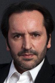 Olivier Ythier as Jean-Pierre in Le Nez au vent 1995