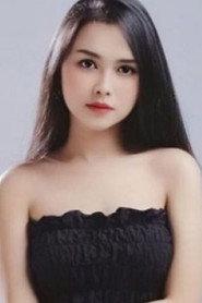 Ovi Risna Kartika as Dina in Blessed You 2023