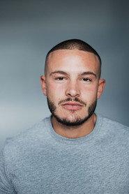 Julian Friedrich as Mike in Laim und die schlafenden Hunde 2023