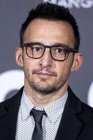 Alejandro Amenábar as Waiter in Luna 1995