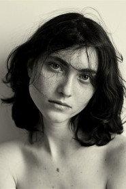 Salomé Rose Stein as Sylvia in Filmlovers! 2025
