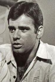 Fábio Vilalonga as in Me Deixa de Quatro 1981