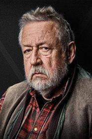 Leif G.W. Persson as Self in Leif GW och vargen 2023
