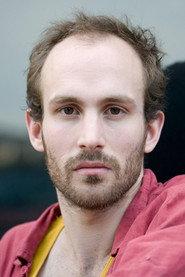 Elias Arens as Oskar / The Gallerist in I Grew a Statue 2019