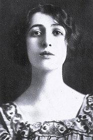 Elena Sangro as Assunta Neri in Villa Falconieri 1928