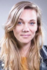 Aniek Stokkers as Ilse in The Marriage Escape 2020