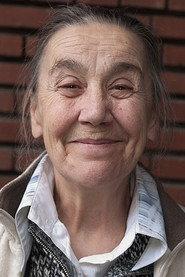 Tatyana Zhukova-Kirtbaya as (voice) in Stolen Sun 1978