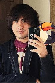Kael Miranda as Oscar in El Tiempo no se Detiene 2022