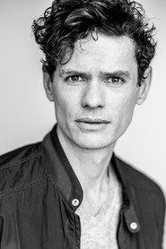 Aaron Jay Rome as Skinny Eddie in 57 Seconds 2023