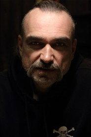 Erec O. Kozàr as Beggar in Land of empty promises 2022
