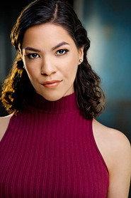Stacey Patino as Elizabeth in Bienvenidos a Los Angeles 2023