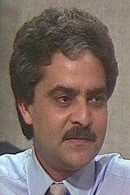 Adel Borham as وجدي in La Todamerni Maak 1986