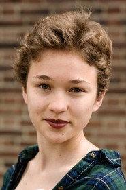Mathilda Smidt as Maja in Oasis 2027