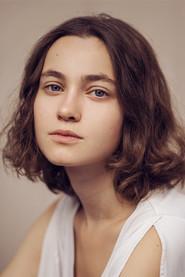 Lucie Rouxel as  in Pop Corn 