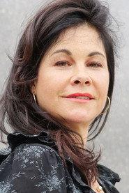 Tonia Maria Zindel as Giulia in Amur senza fin 2018