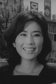 Mun Hye-ran as Yang Su-jeong (Sang-hyeon's wife) in A Drifting Story 1960