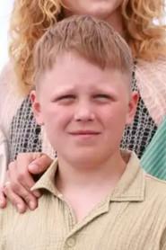Grímur Hlynsson as Grímur in Nest 2022