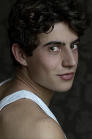 Leo Altaras as Wolfgang in Die Kinder von Blankenese 2010