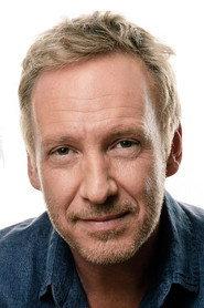 Martín Cárcamo as Martín Cárcamo in Heroes 2015