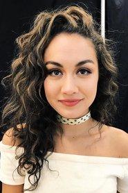 Meg DeLacy as Clara in Shattered Memories 2018
