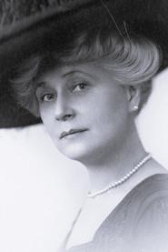 Mabel Bert as Lady Sophia Alexandria Mannerby in The Wonderful Thing 1921