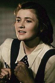 Marina Kovalyova as Tanya Rusanova in Seventh Graders 1938