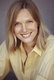Emma Moortgat as Caro in The Claus Family 2 2021