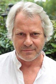Murat Onuk as Selim in Re-Era 2013