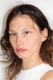Serafina Sampu as Urska in Ciao bambino 2025