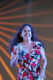 Cita Astals as Aling Mila in Isa, Dalawa Takbo 1996