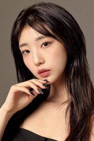 YeoJin as Self (YeoJin) in LOONA On Wave [LOONATHEWORLD : &] 2021