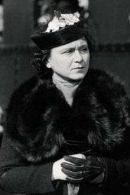 Erzsi Orsolya as Házmesterné in Cat's Play 1974