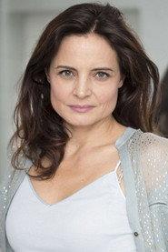 Elisabeth Lanz as Anna Hofer in Ein Scheusal zum Verlieben 2000