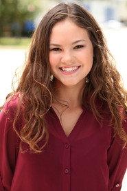 Avery Arendes as Bailey Andrews in Apple of My Eye 2017
