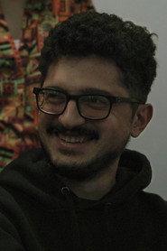 Juan Manuel Álvarez Branda as Policía 2 in El Ingenio de la Escalera 2023