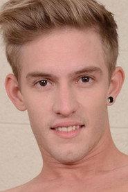 Jaxon Radoc as Jonathan in Underwater 2015