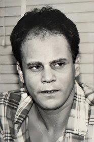 Roberto Lopes as  in O Desejo da Mulher Amada 1985