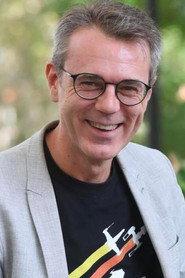 Pedro Vallín as Self in The Critic 2022