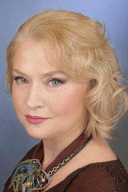 Olena Khyzhna as Mother in Operator Victoria 2021