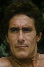 Ricardo Díaz as Joe El Comanchero Ferrell in Cut-Throats Nine 1971